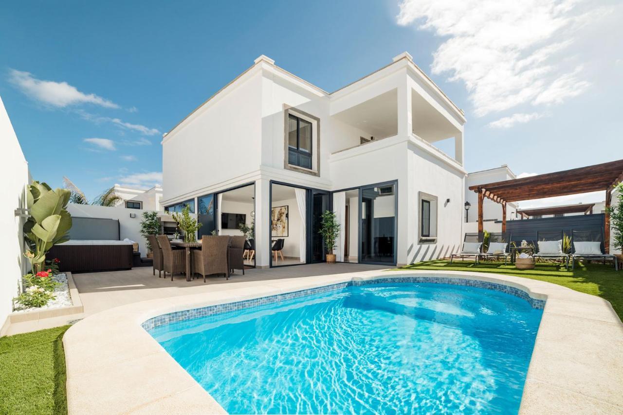 Villa Palmera Jacuzzi Яйса Экстерьер фото