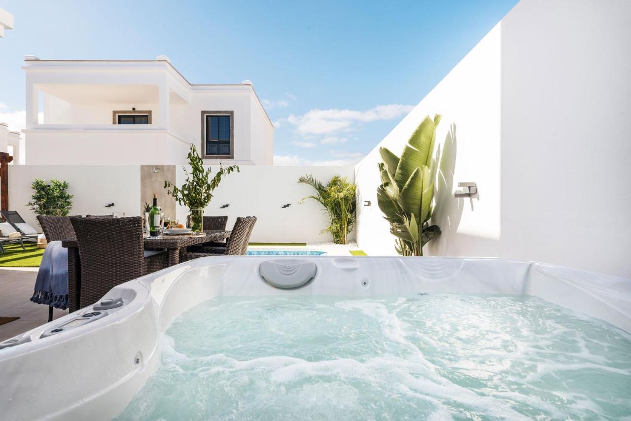 Villa Palmera Jacuzzi Яйса Экстерьер фото